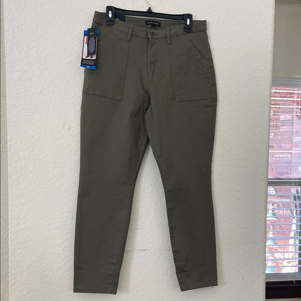 Women’s Banana Republic Pants